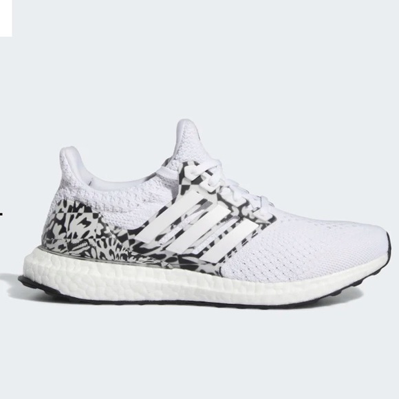 adidas UltraBOOST 5.0 DNA White Mosaic - Picture 2 of 8